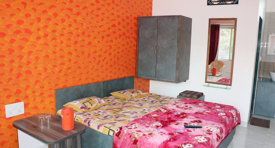 Om Niwas Cottage, Mahabaleshwar 5